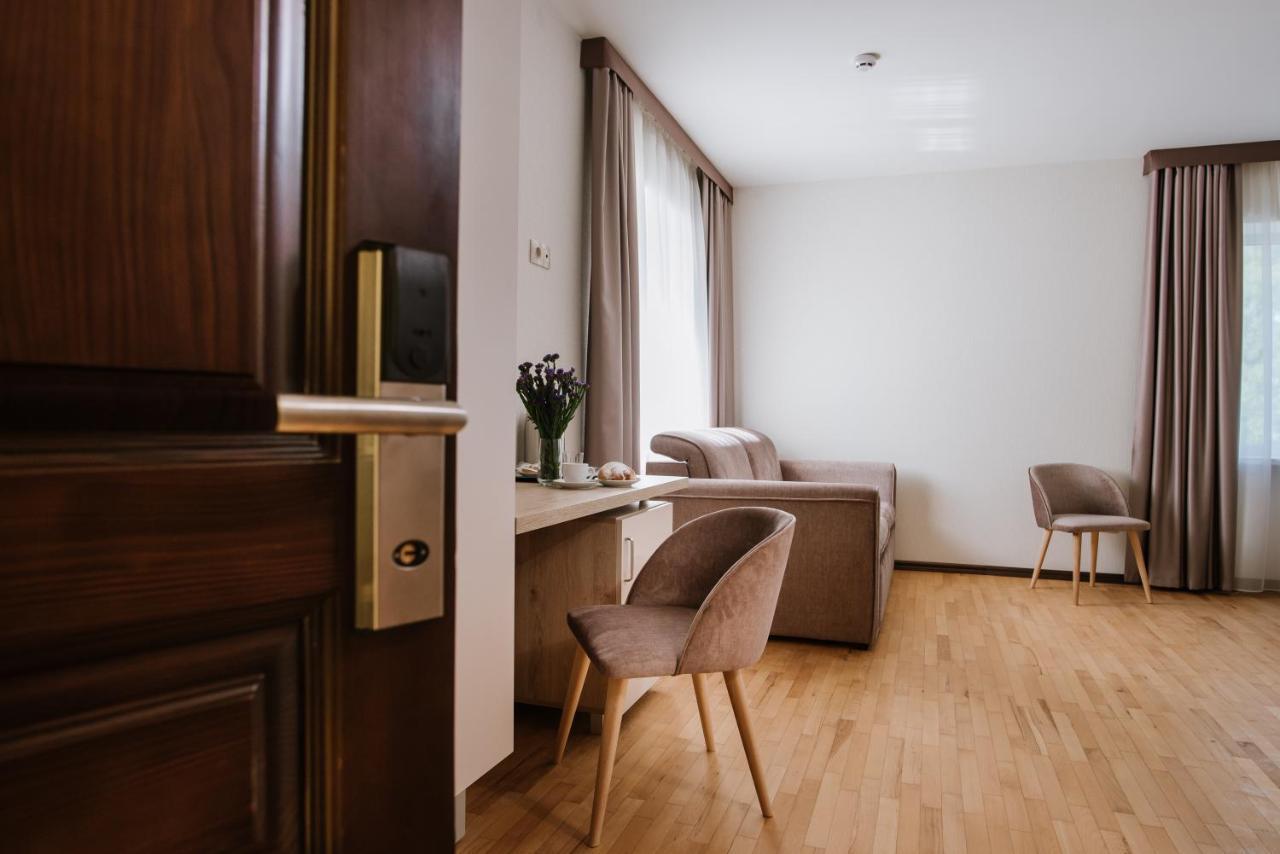 Hotel Оранта Truskavec' Esterno foto