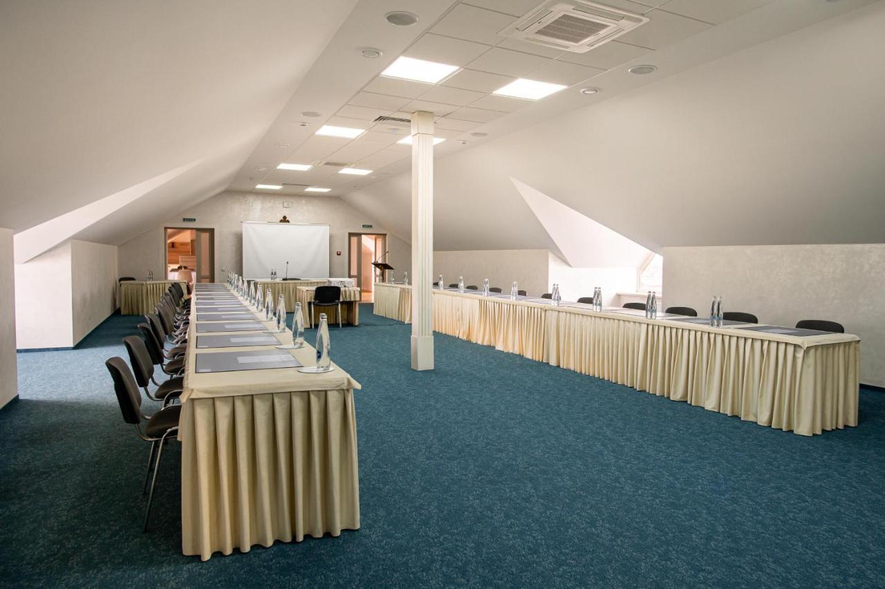 Hotel Оранта Truskavec' Esterno foto